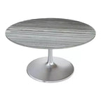 Table à manger ronde de 152 cm avec plateau en marbre et piétement en aluminium gris et argenté