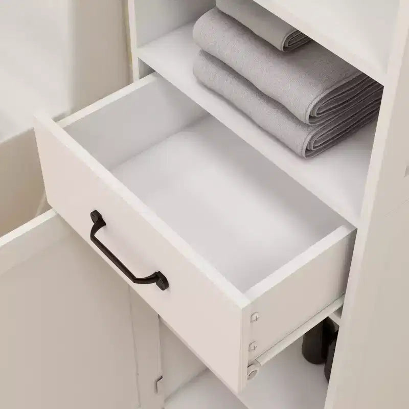 Meuble de rangement de salle de bain étroit Helmsley avec étagères réglables et tiroir
