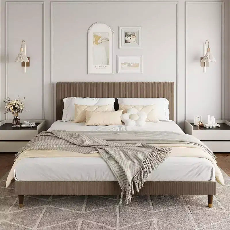 Lit plateforme en tissu velours côtelé doux avec tête de lit rembourrée – Grand lit